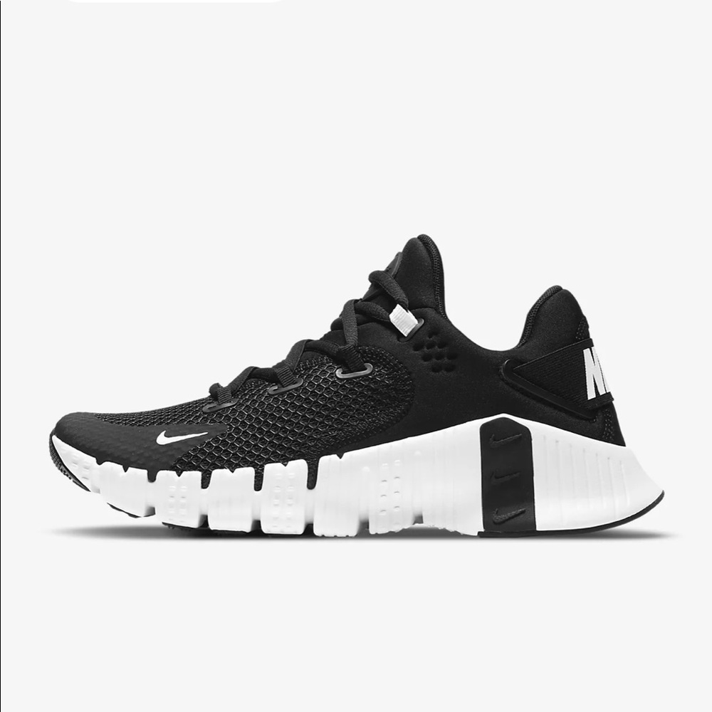 NIKE Free Metcon 4